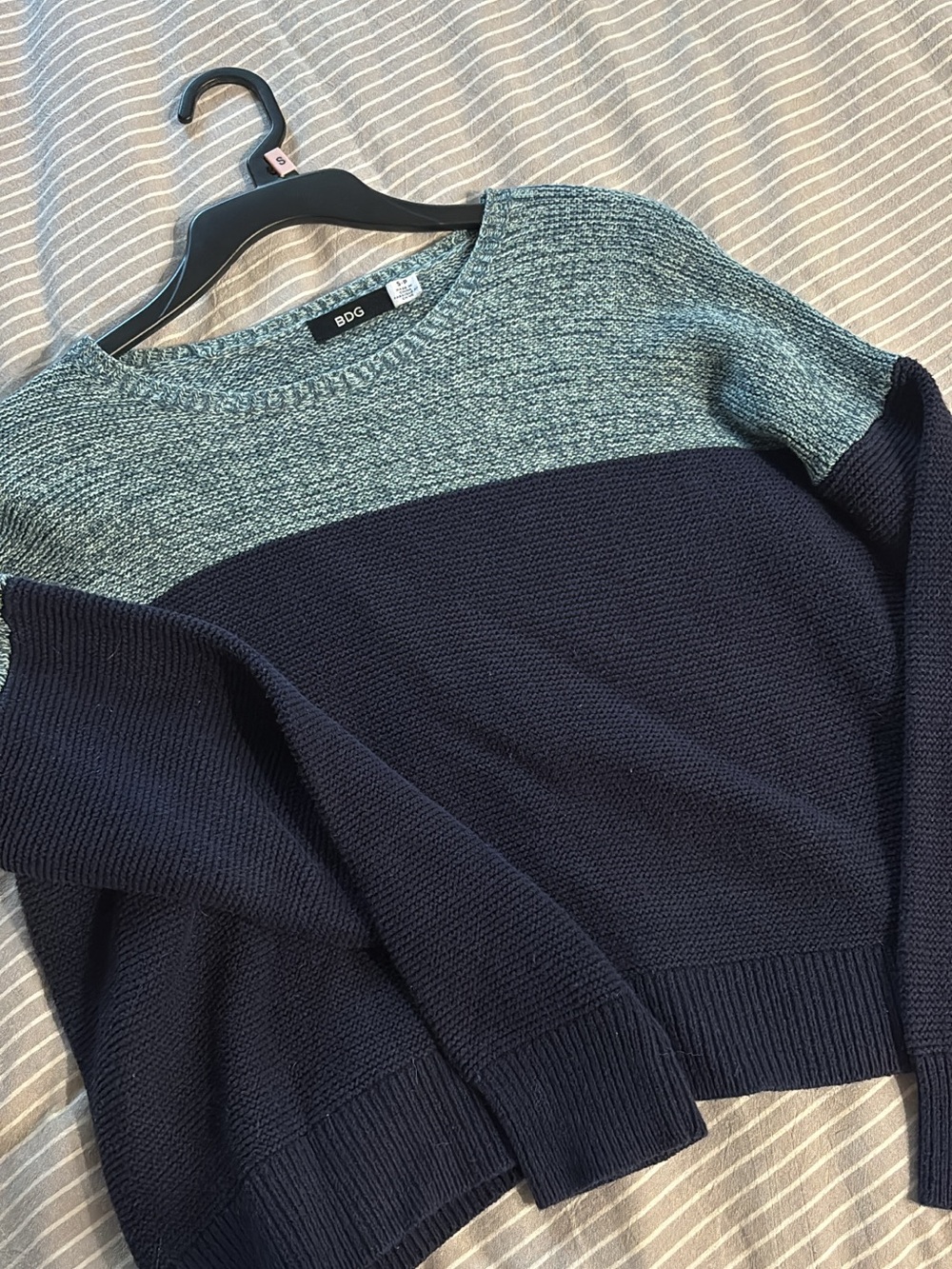 BDG Two-Tone Crewneck Sweater - Teal & Navy